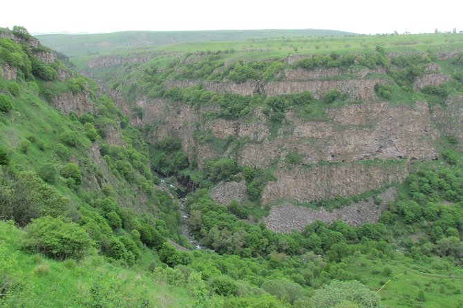 Trip to The Diamond Bridge and Dashbashi Canyon - Pacing, walking, and weather tips that actually matter