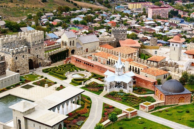 Virtual tour to Georgia - Batumi and Sighnaghi City Stops: Two Different Ways to Spend a Day