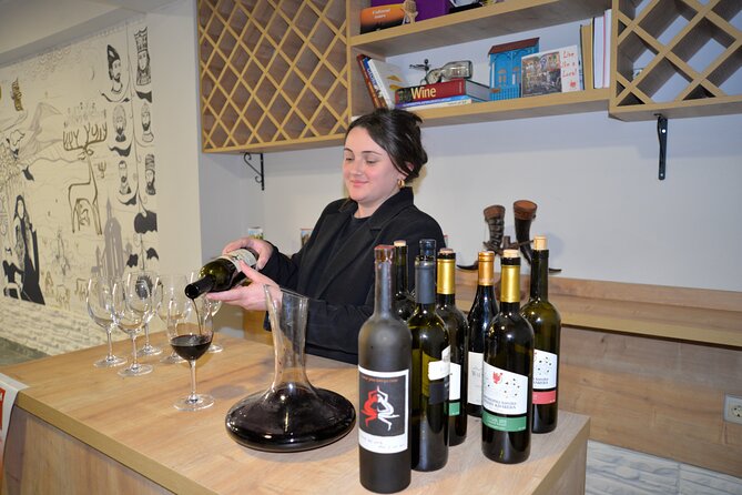 Wine Tasting in Tbilisi - Old Tbilisi Wine Lessons at 7:30 pm: a simple evening plan